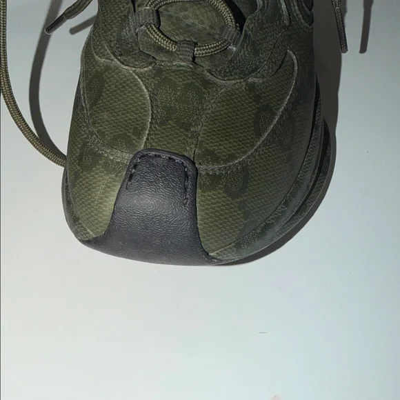 Gucci Dark Green Athletic Shoes - Picture 12 of 12